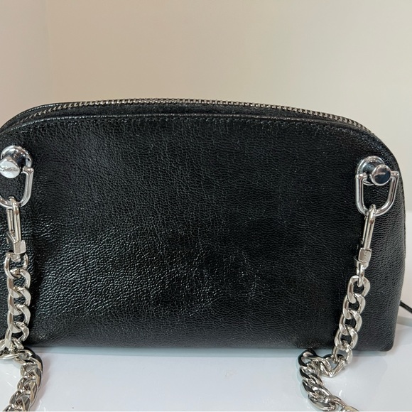 Chanel CC crossbody zip clutch - Picture 8 of 15